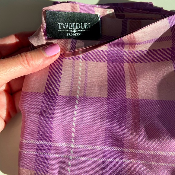 HIGHLAND FLORALS SILK SCARF, Magnolia Purple (wore once) - Picture 4 of 6